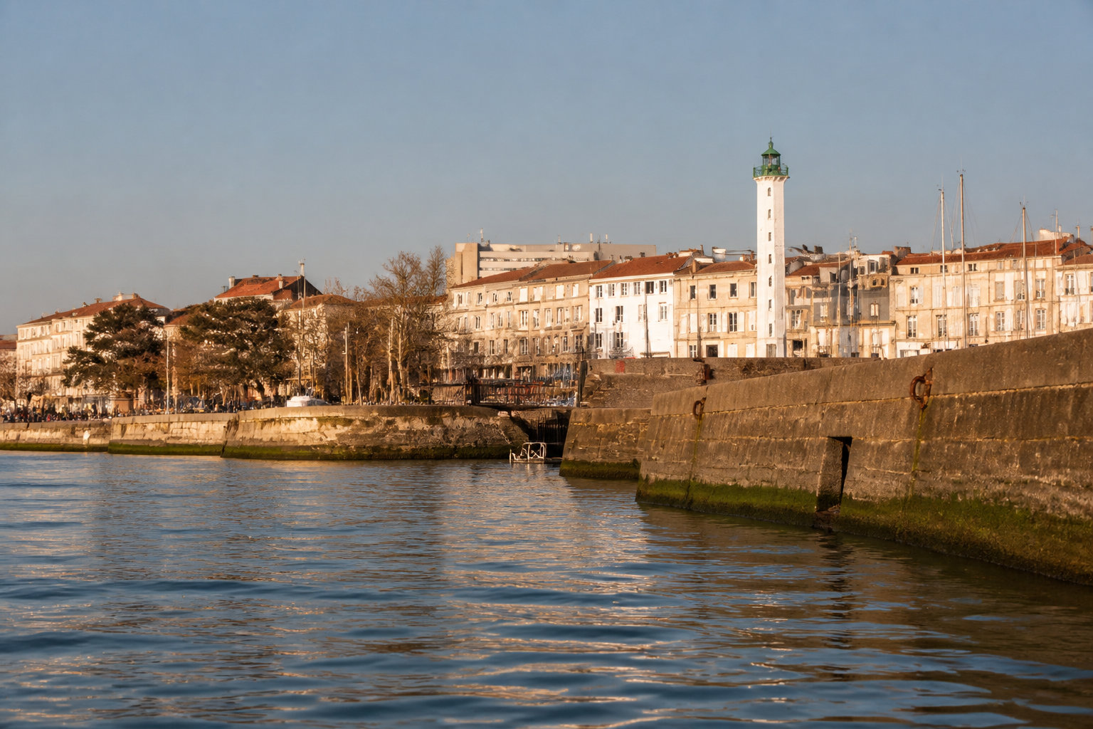 Accéder aux meilleurs flux vidéo de La Rochelle